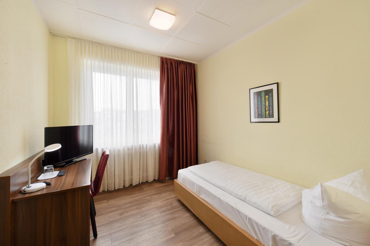 Schumacher Hotel