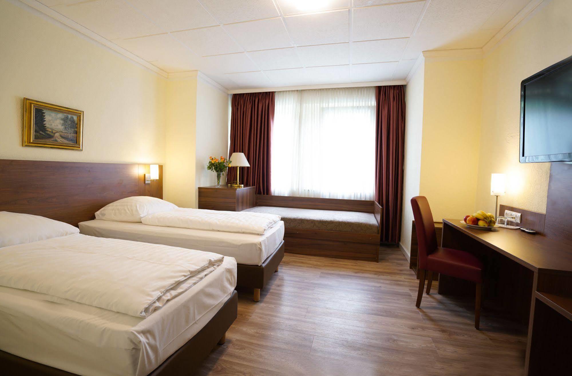 Schumacher Hotel